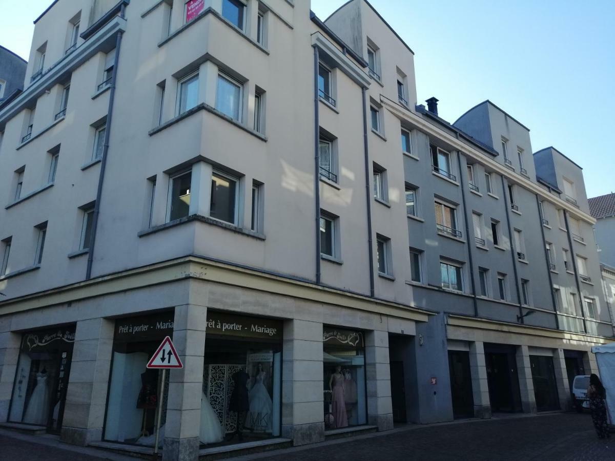 Le Petit Velotte - Un Cocon En Coeur De Ville Appartamento Montbéliard Esterno foto